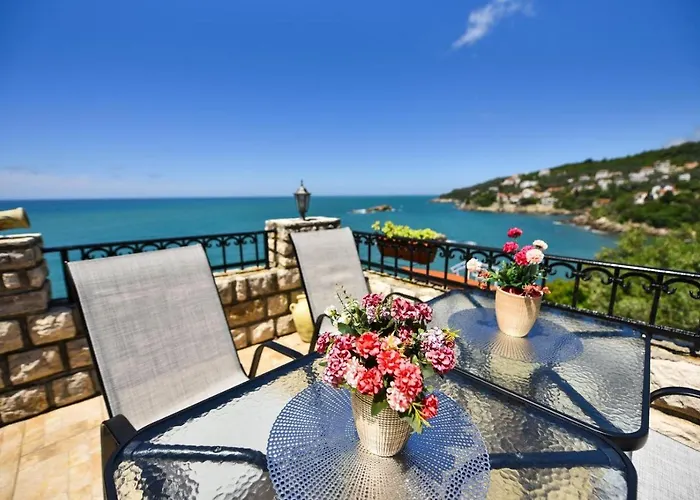 Apartments Antigona Old Town